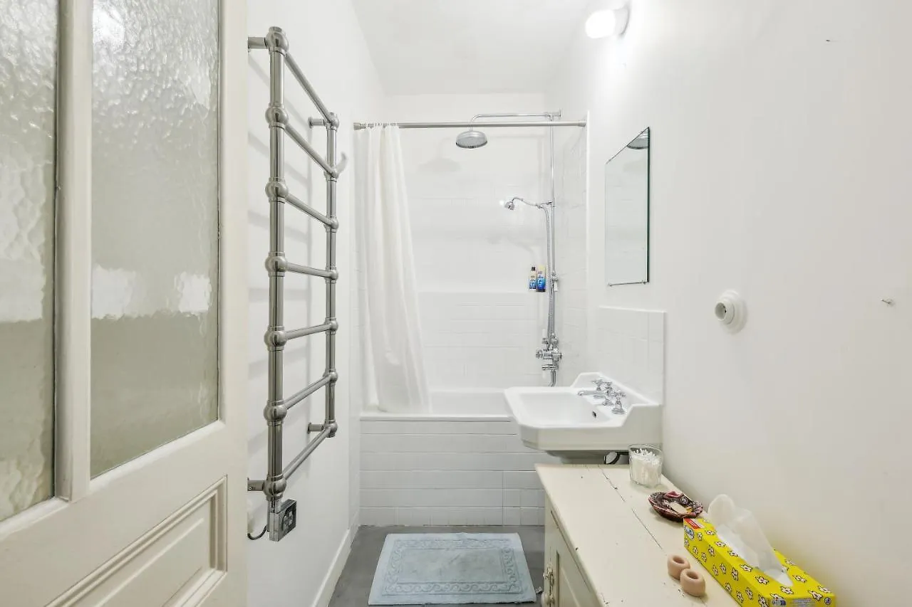 Apartment Spacious 'canal Saint Martin' For 6 By Weekome Paris